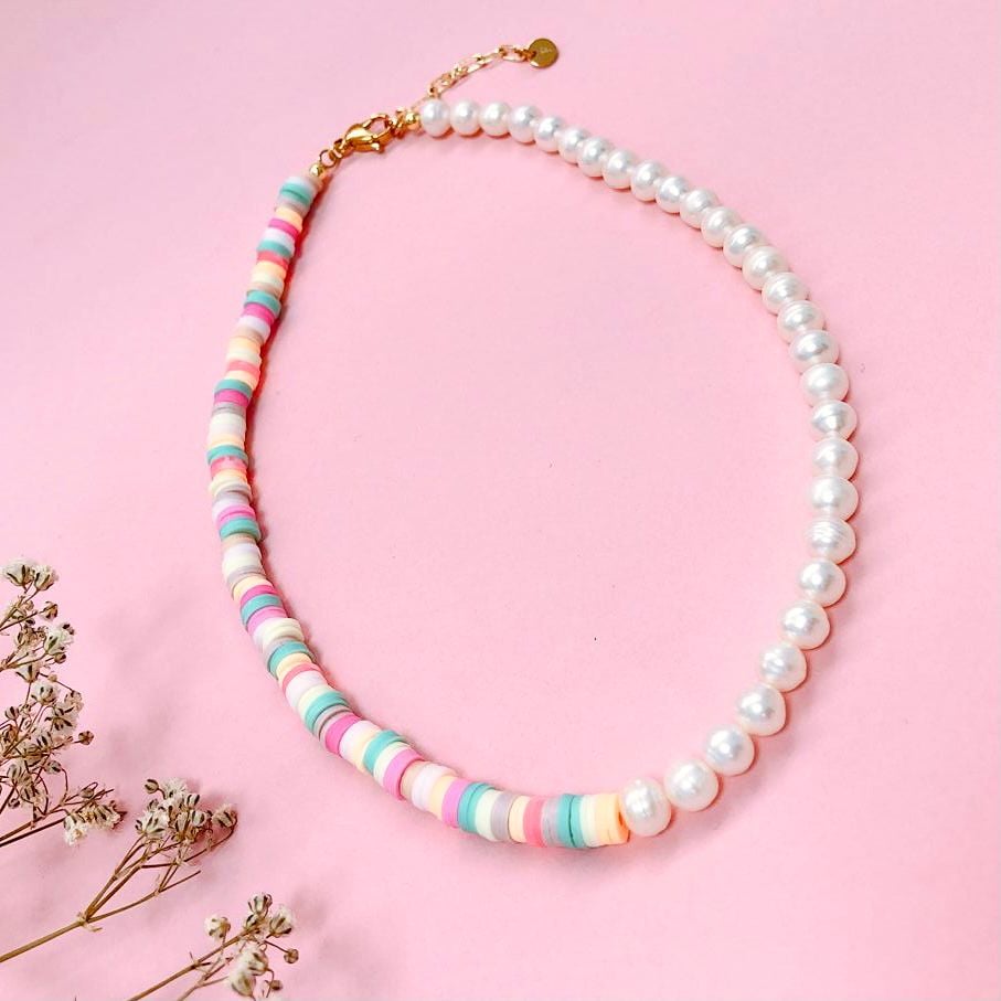 COLLAR KIDCORE DE MOSTACILLAS Y PERLAS