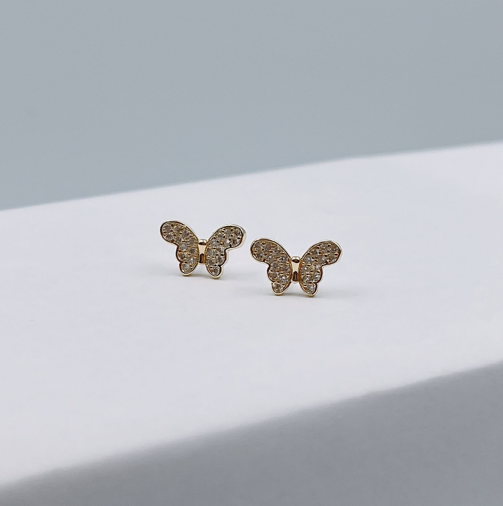 Aretes mariposas