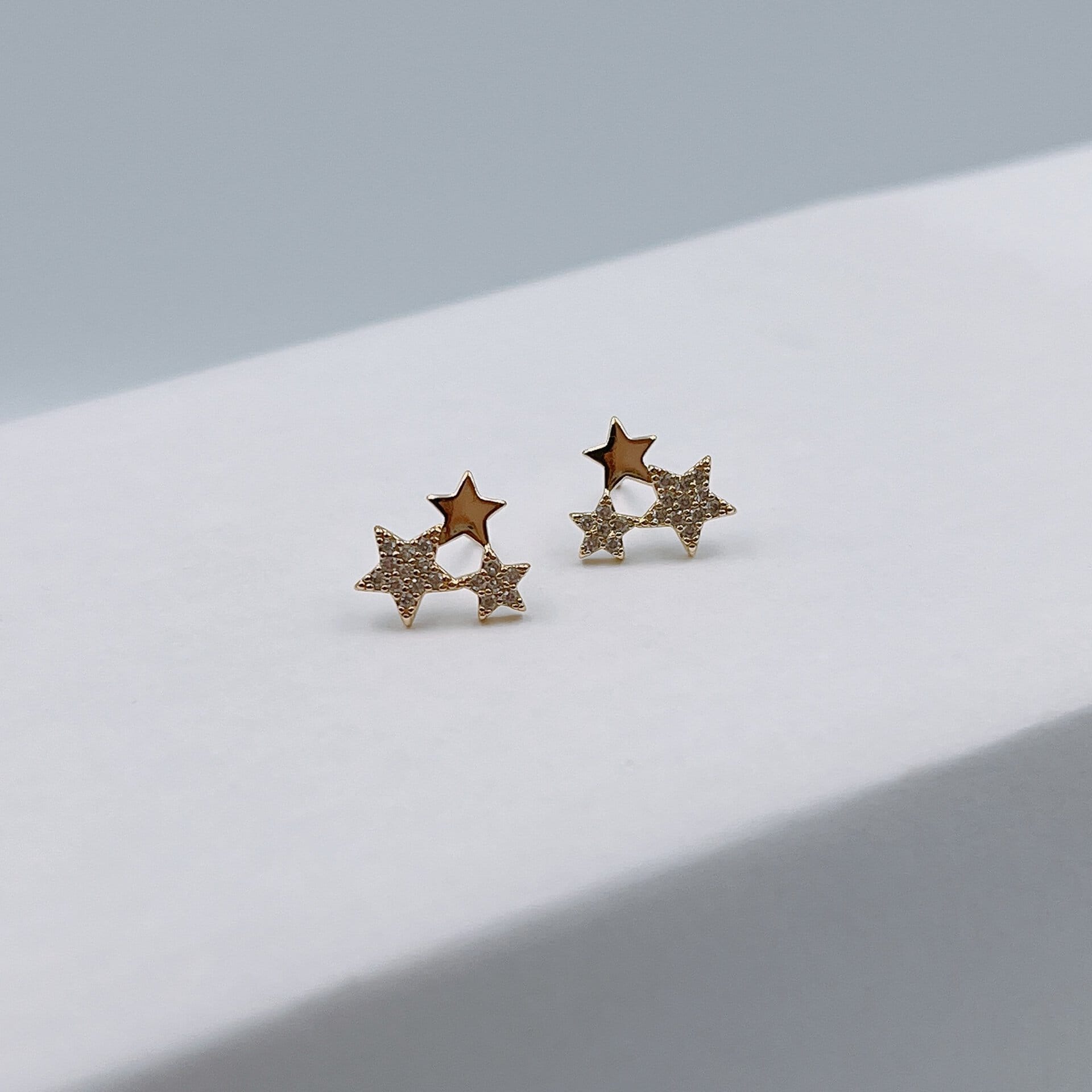 Aretes estrellas