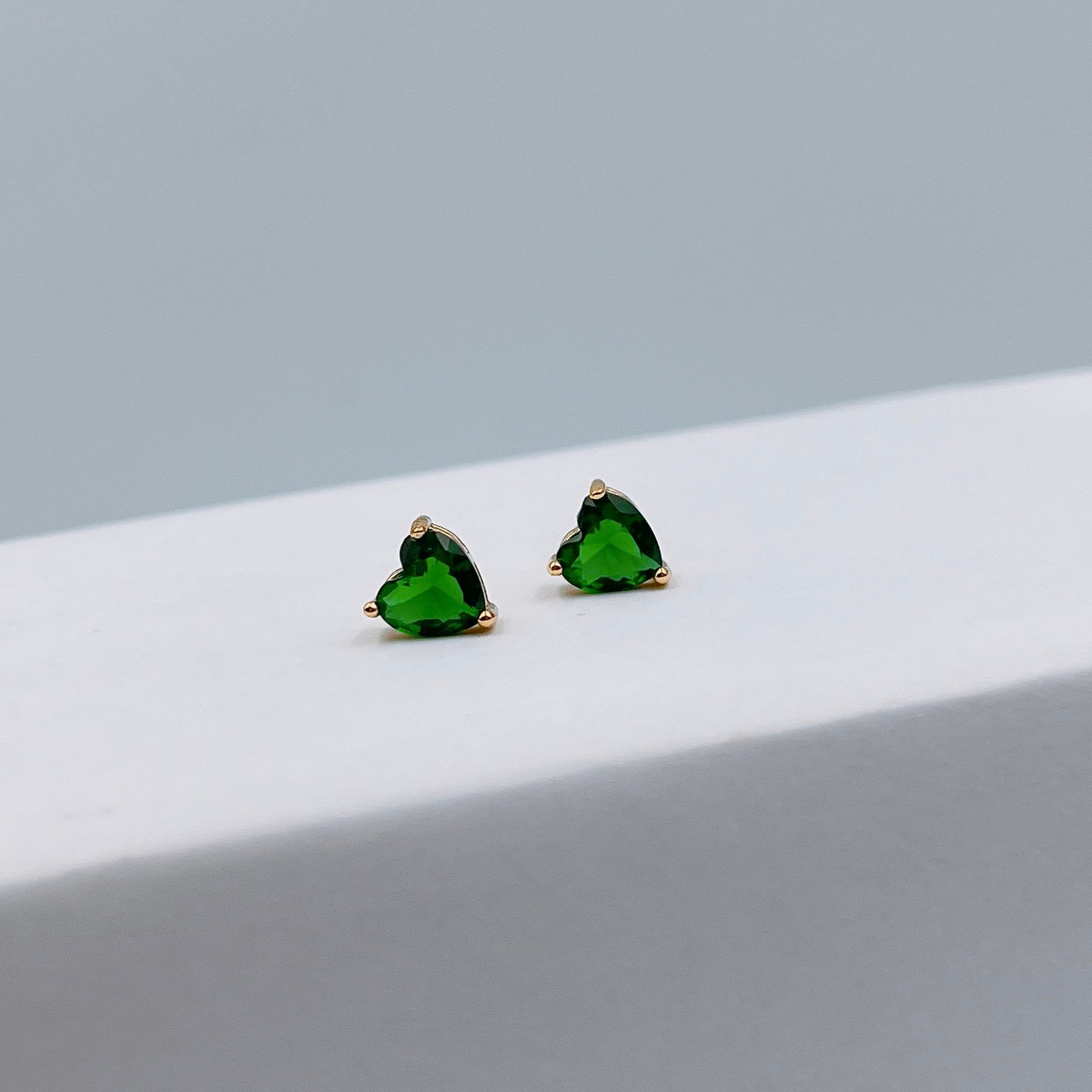 Aretes corazones verde