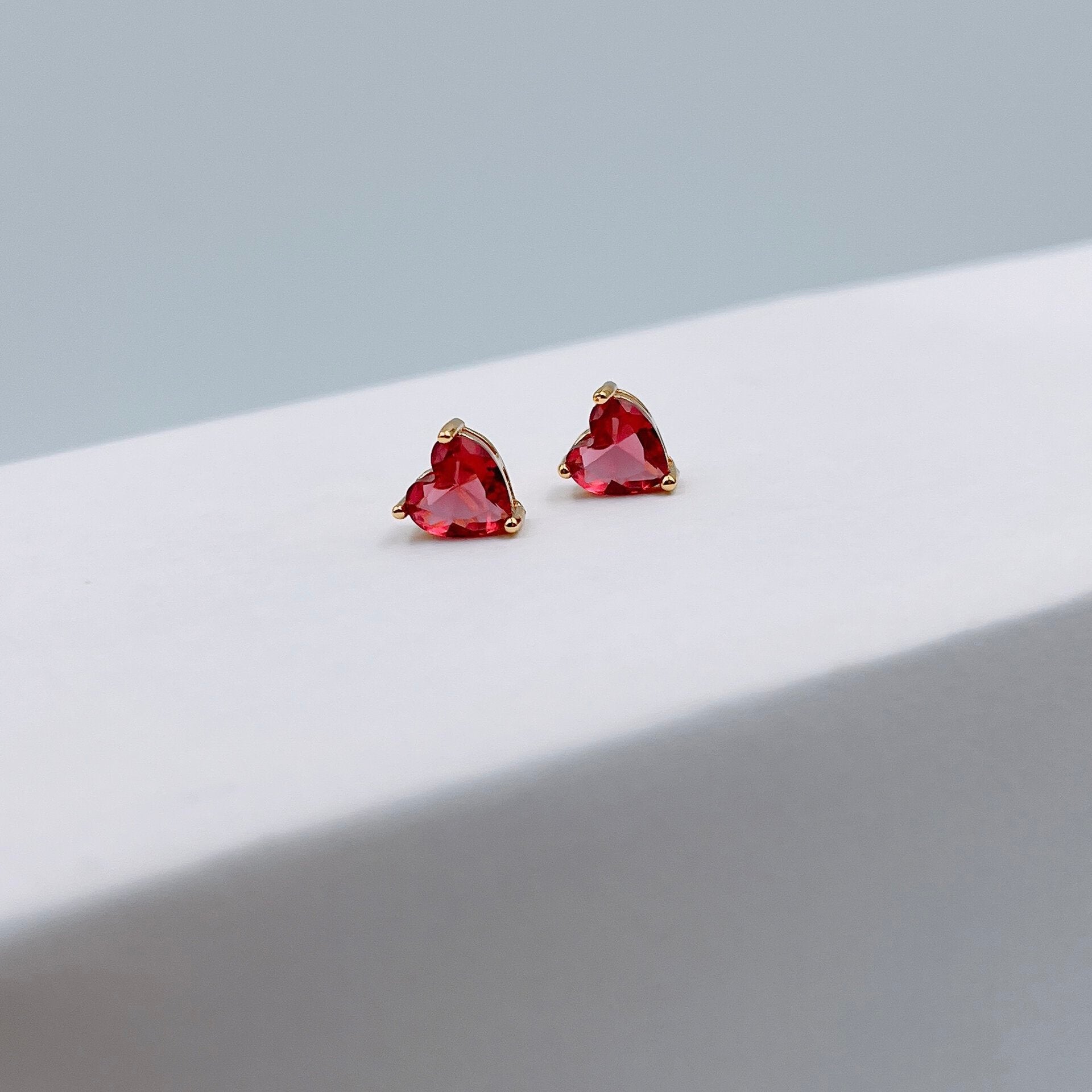 Aretes Corazones Rojos