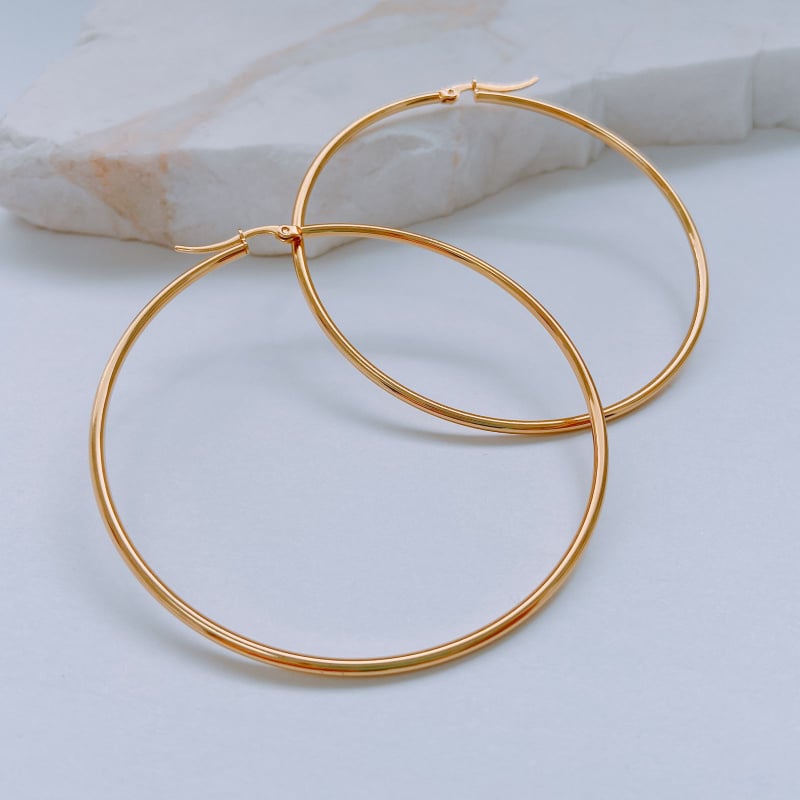 ARGOLLAS CLÁSICAS DORADAS GRANDES