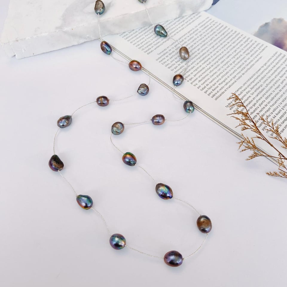 Collar de Perlas Barrocas Viudas